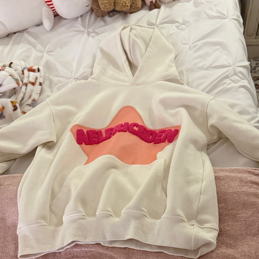 Aelfric Eden Cream Hoodie with Pink and Red Design